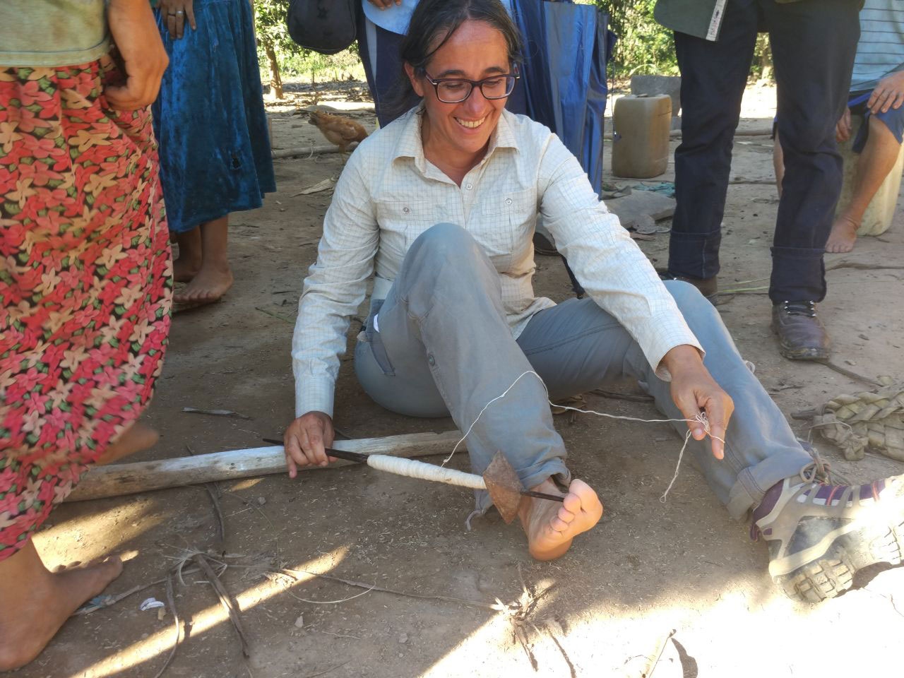 Victoria Reyes-García filant cotó a Cuchisama, Territori indígena Tsimane’, 2019.